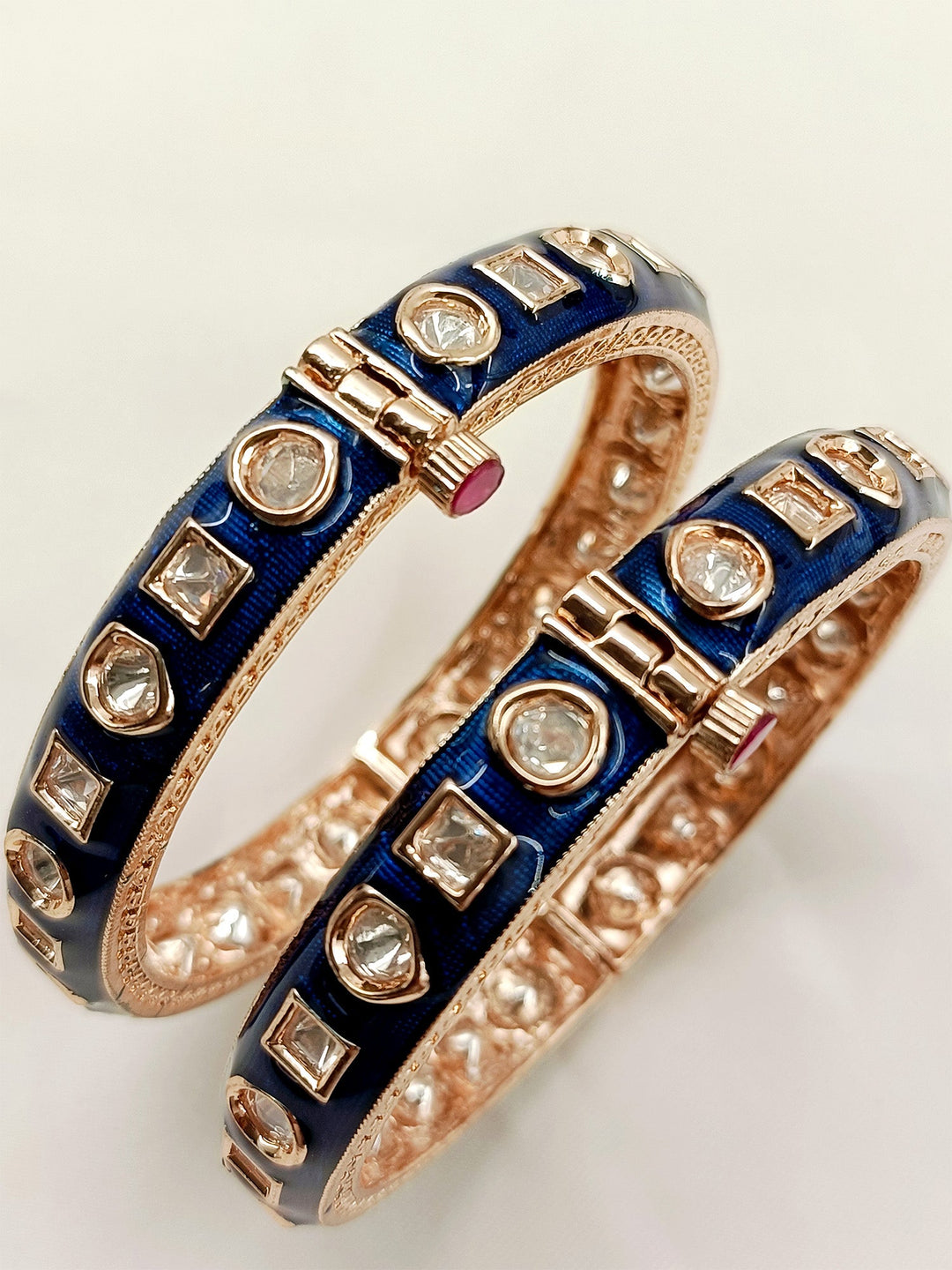 Meerakshi Navy Blue Kundan Bangle