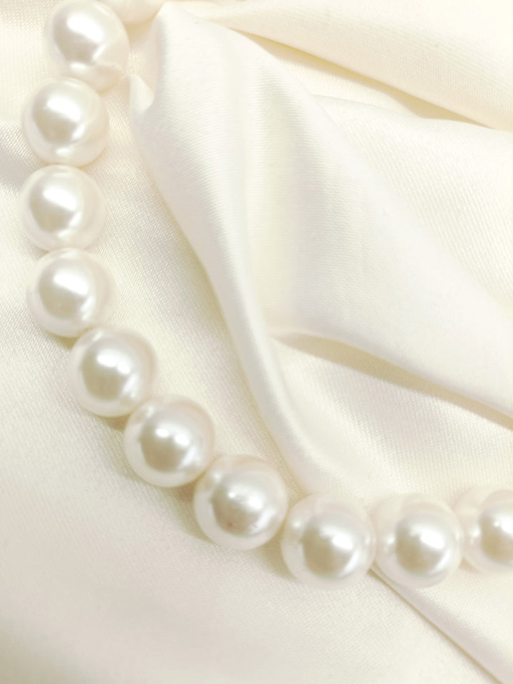 Eshal Cream Pearl Neckpiece