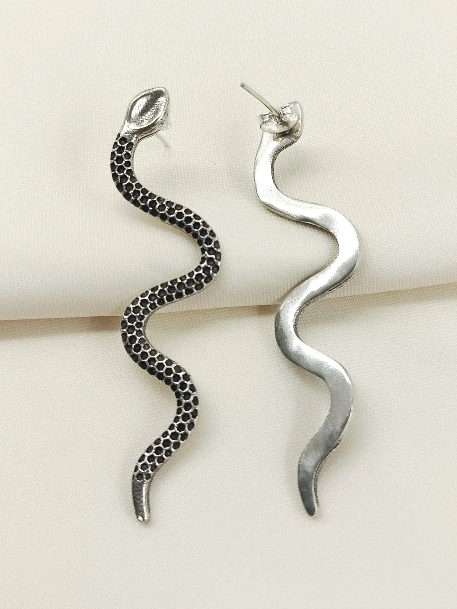 Naomi Silver Western Earrings