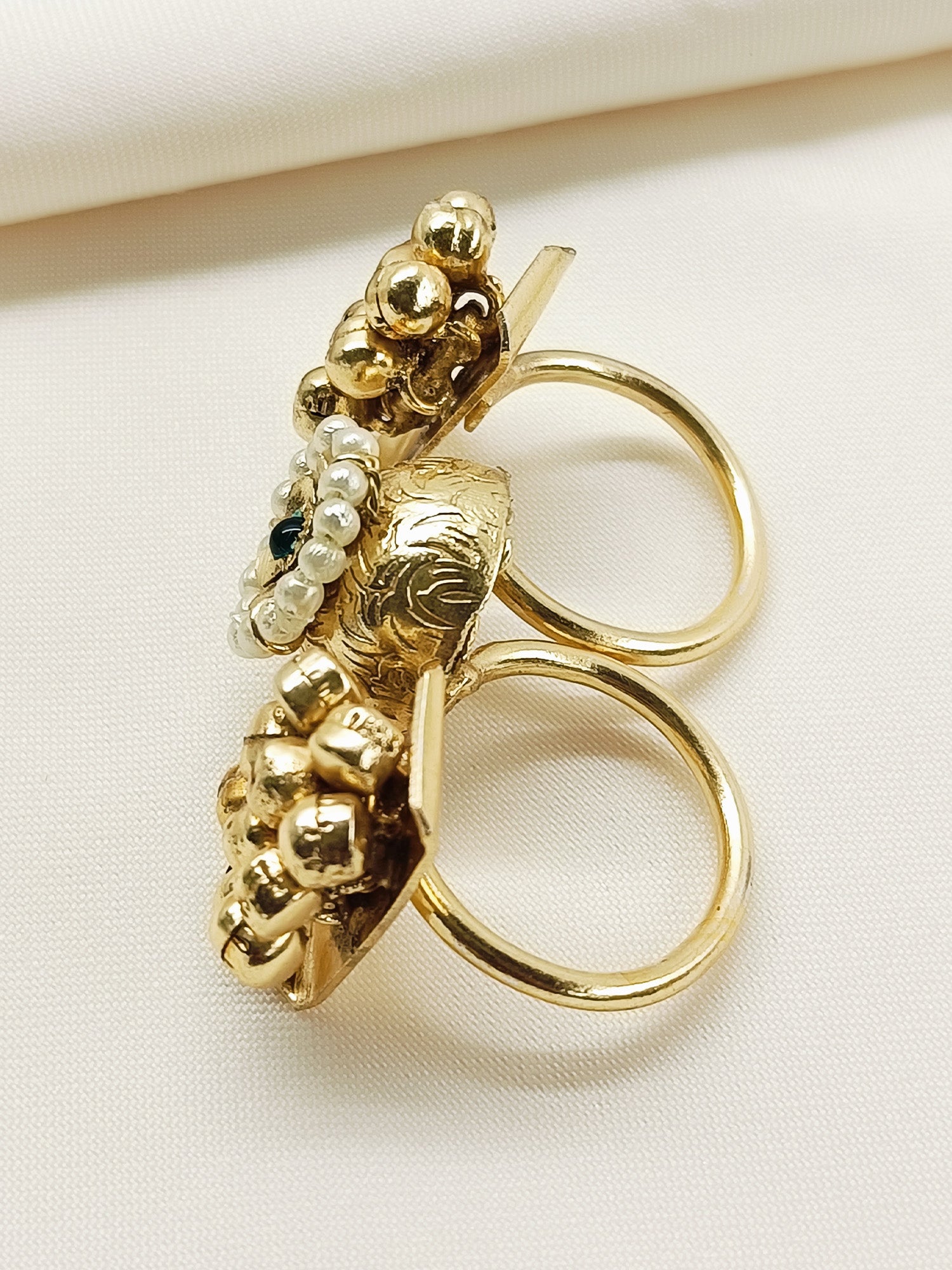 Kumud Green Oxidized Finger Ring