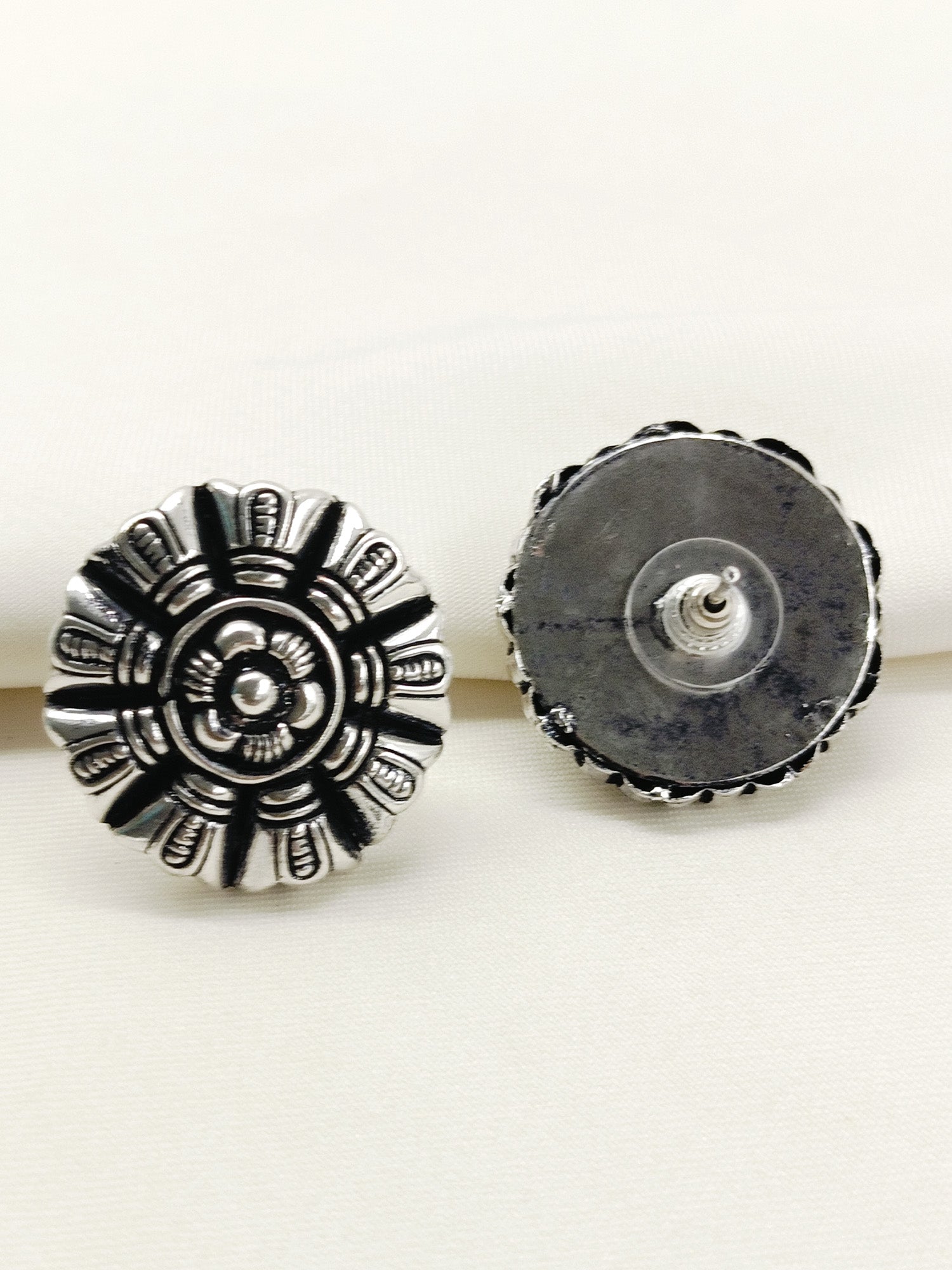 Wazhma Plain Oxidized Tops