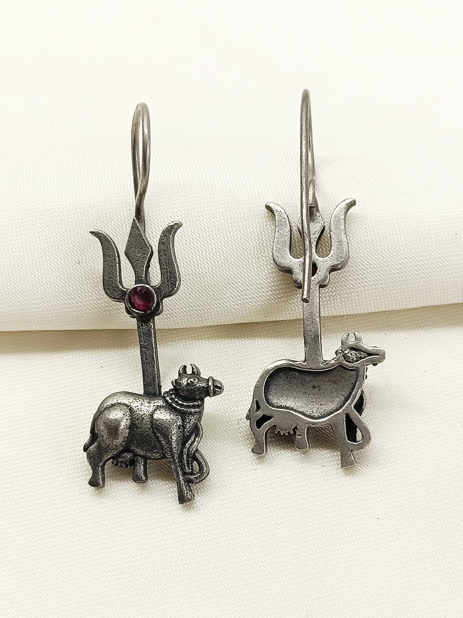 Divija Ruby Oxidized Earring