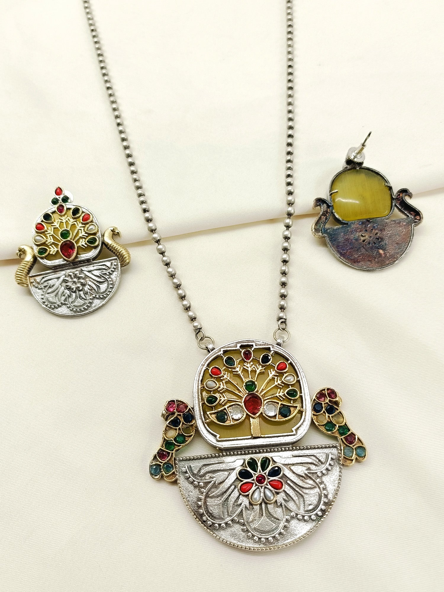 America Multi Colour Oxidized Pendant Set