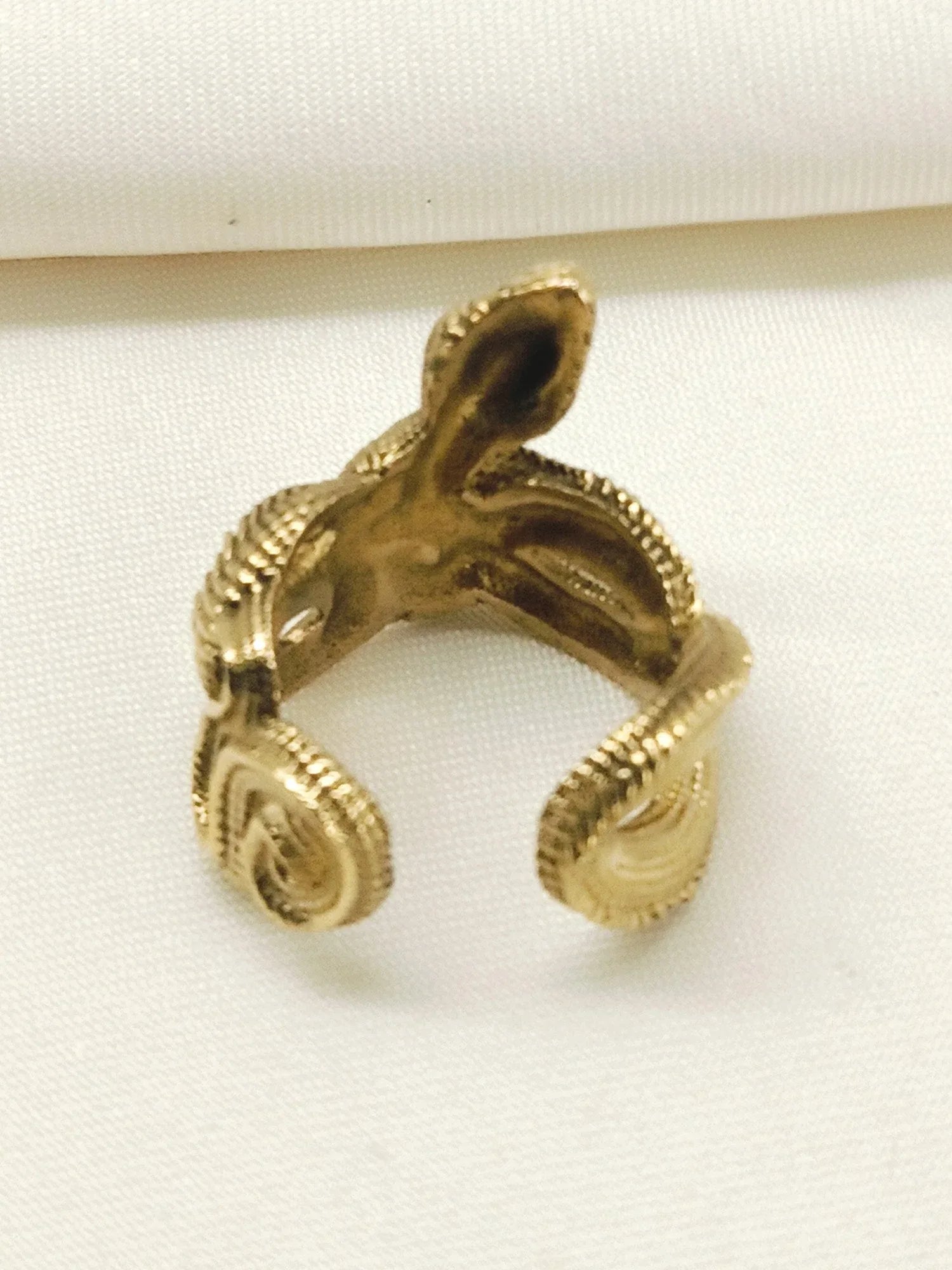 Juliet Golden Western Finger Ring