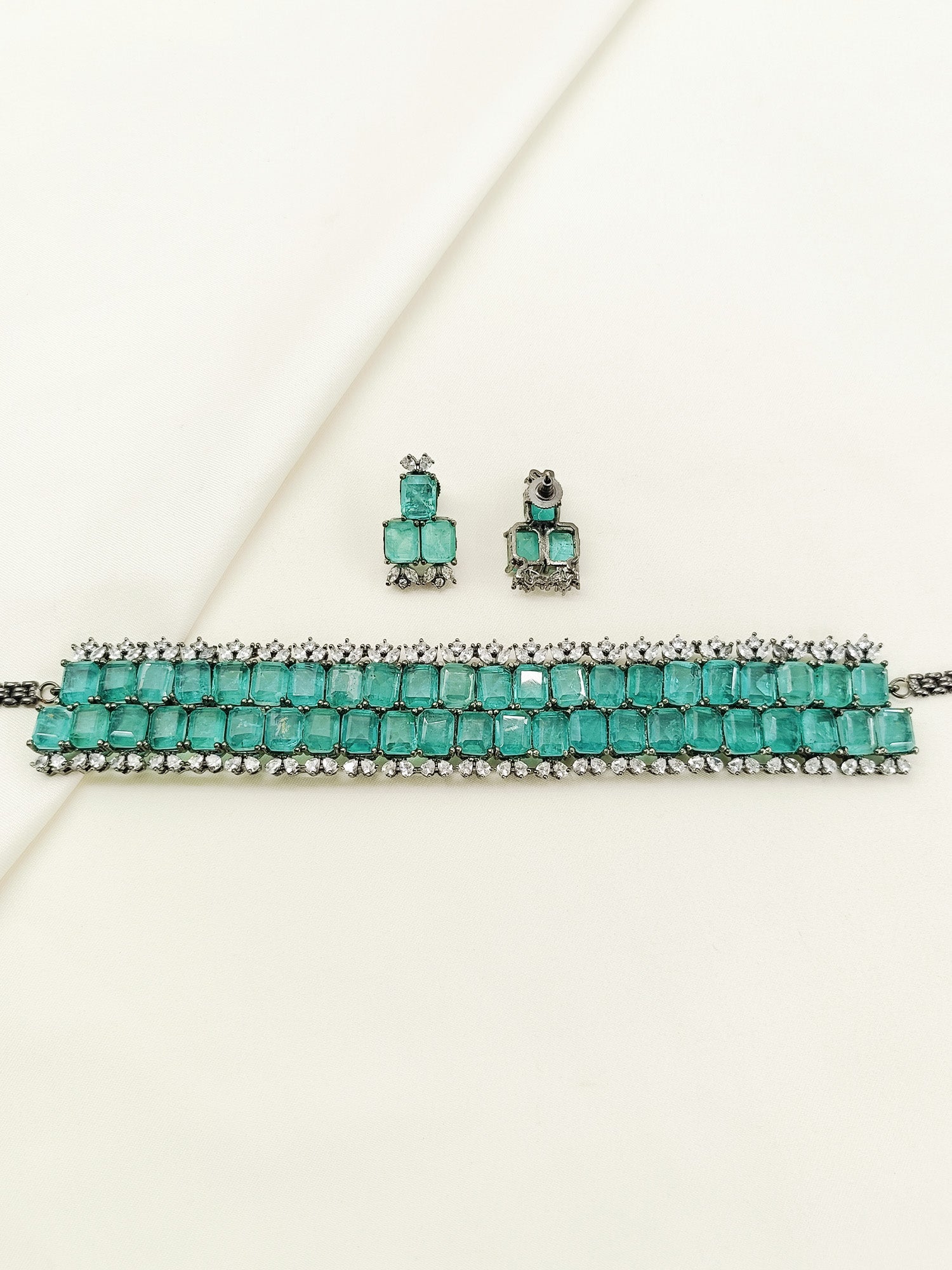 Maral Mint Green Victorian Choker Set