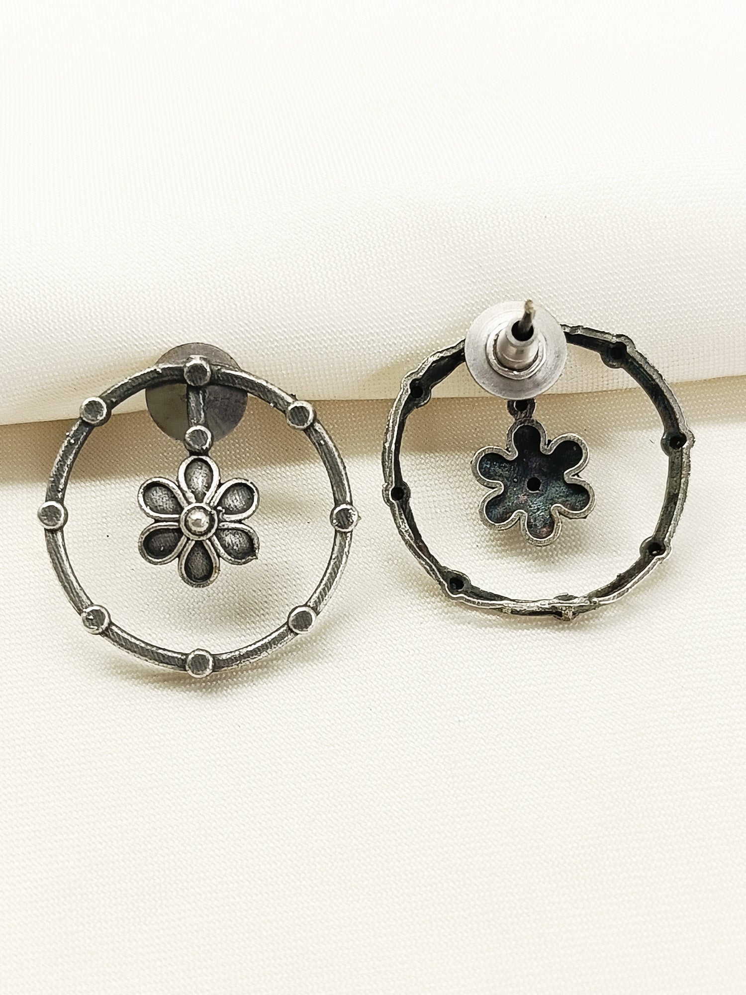 Jarapaha Plain Oxidized Tops