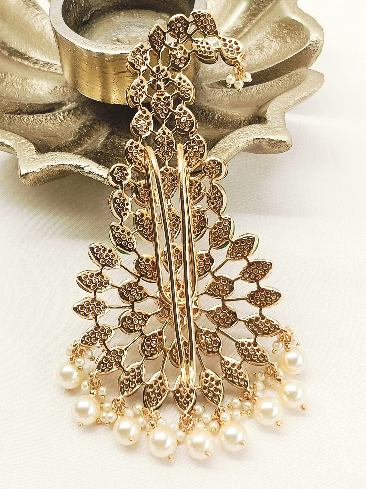 Lovkash White Dulha Kalgi