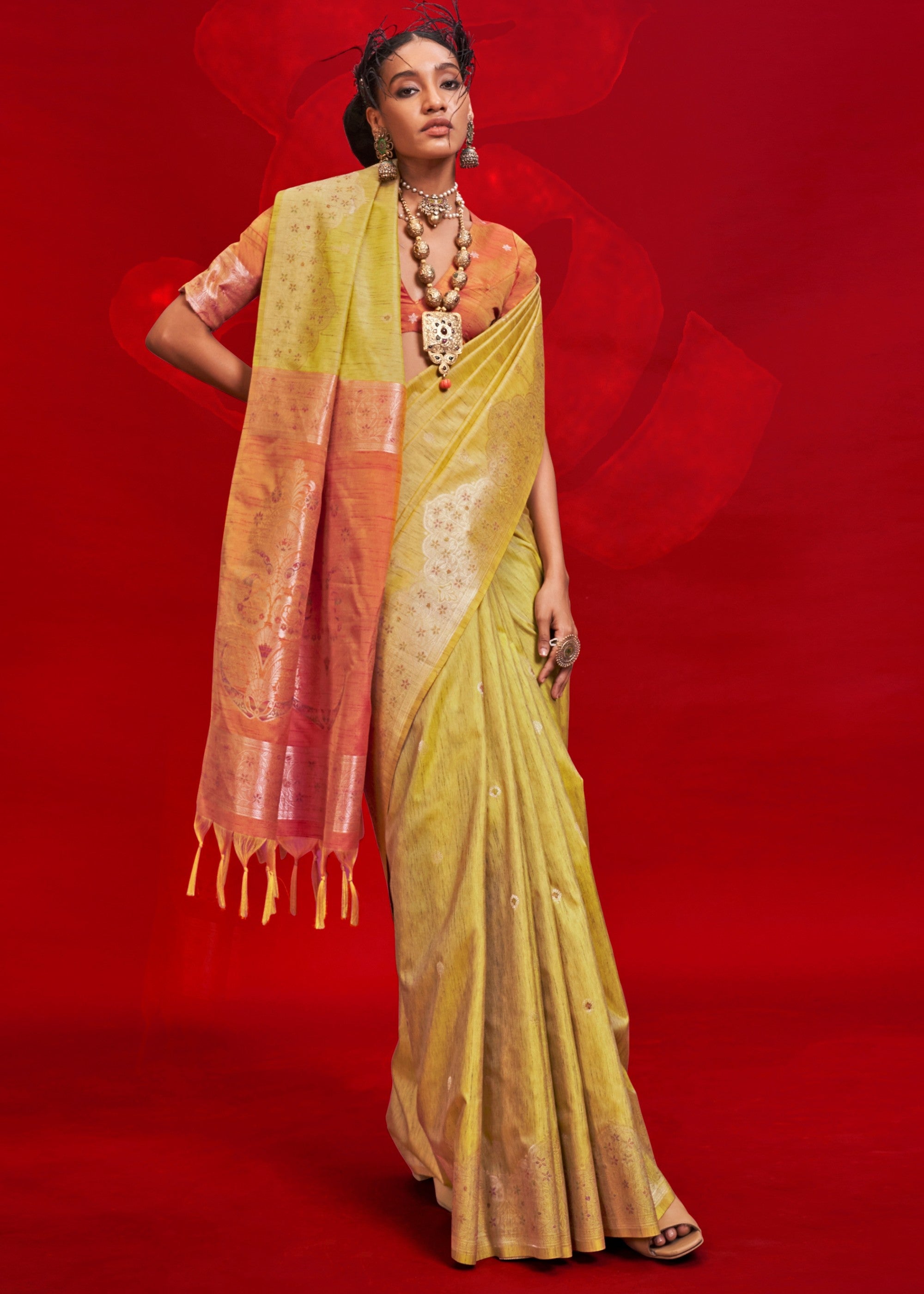 Yellow Tussar Silk Handloom Weaving Saree with Contrast Ikkat Pallu - qivii