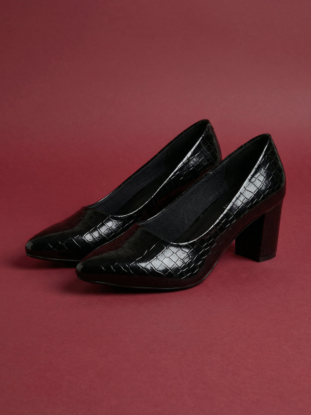 Vespara Heels