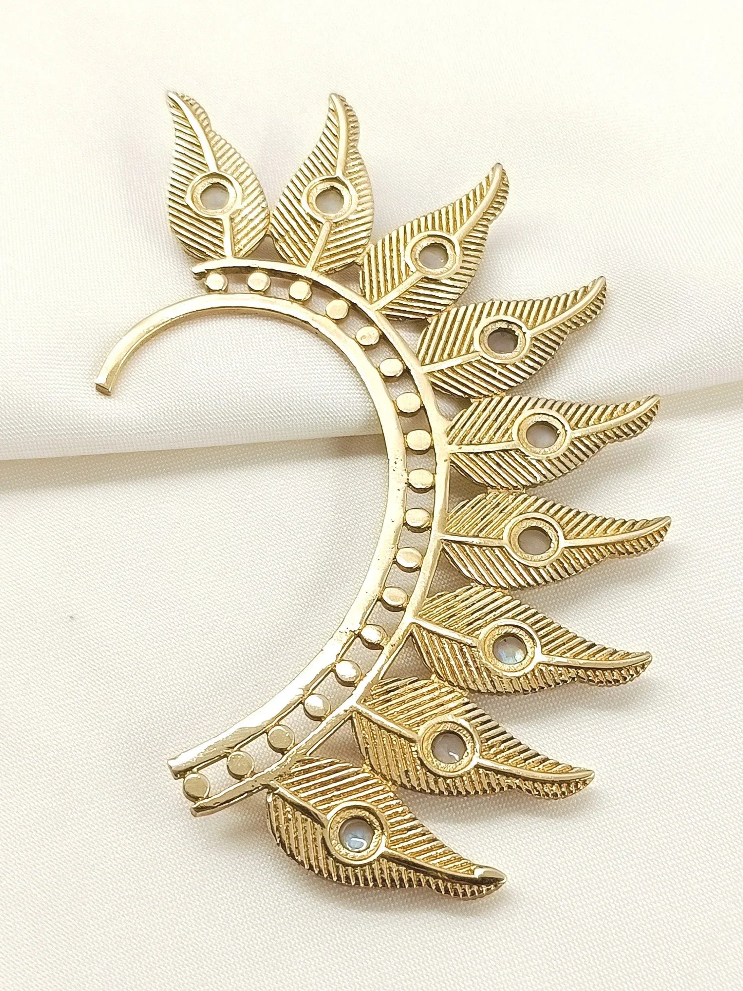 Sabine White Western Earcuffs