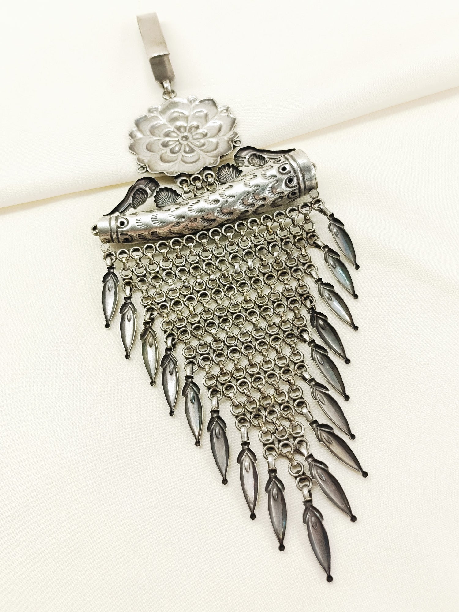 Nirguna Plain Oxidized Key Ring