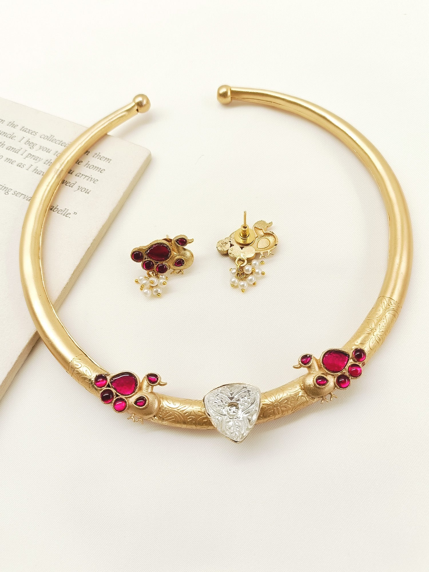 Omita Ruby Boutique Hasli Styled Choker Set