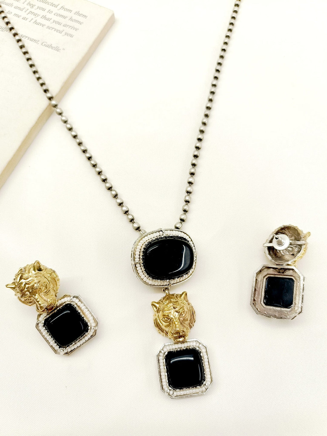 Sampath Black Oxidized Pendant Set