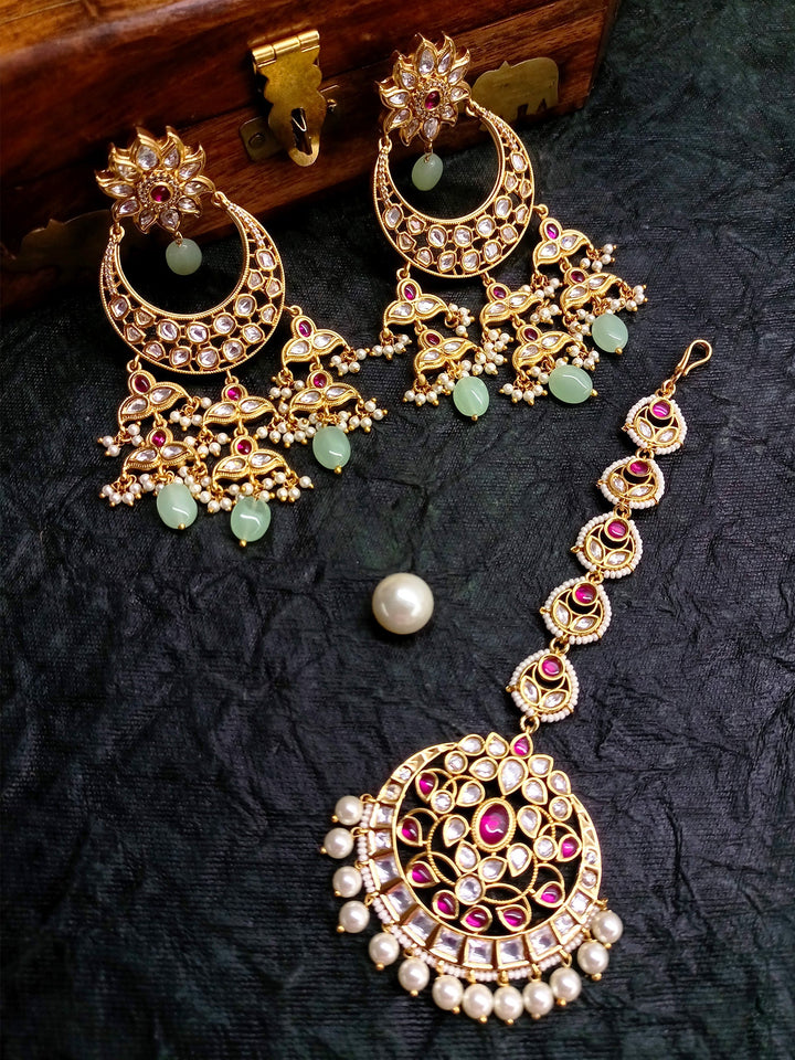 Infinity Fall Kundan Earrings With Teeka