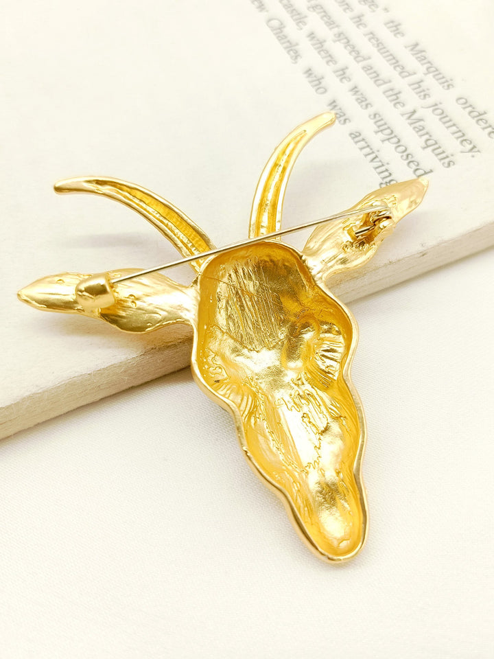 Vihana Deer Men's Brooche