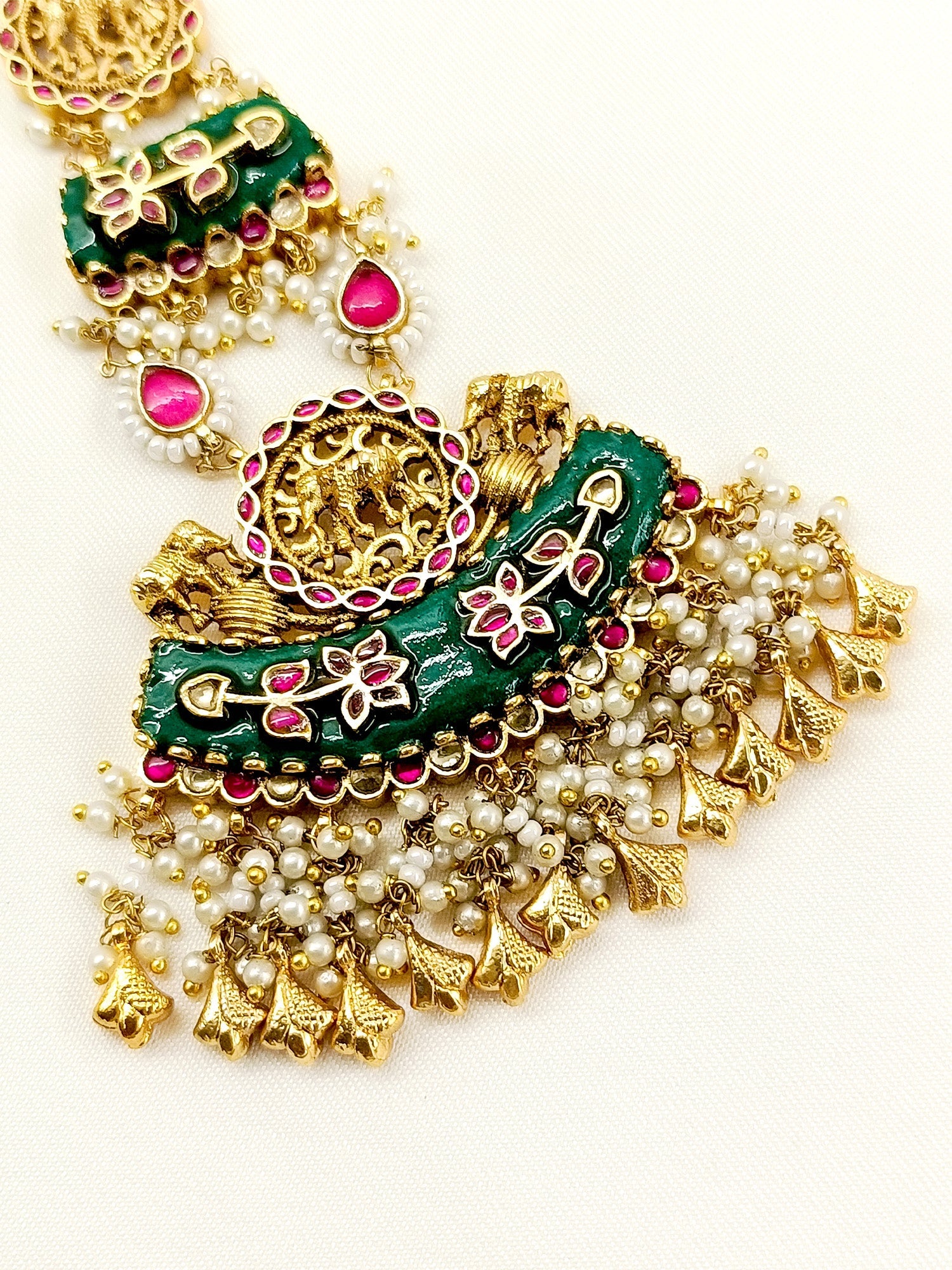 Aatreya R&G Kundan Passa