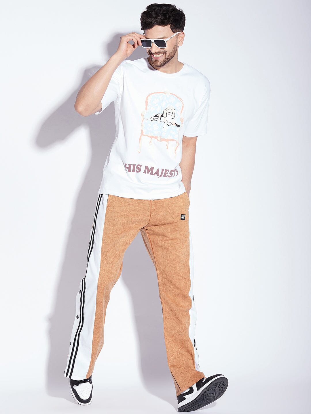 White Majesty Graphic Tshirt