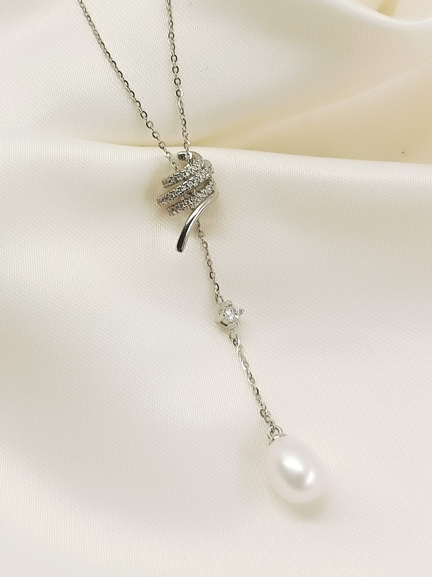 Ileana White 92.5 Silver American Diamond Pendal