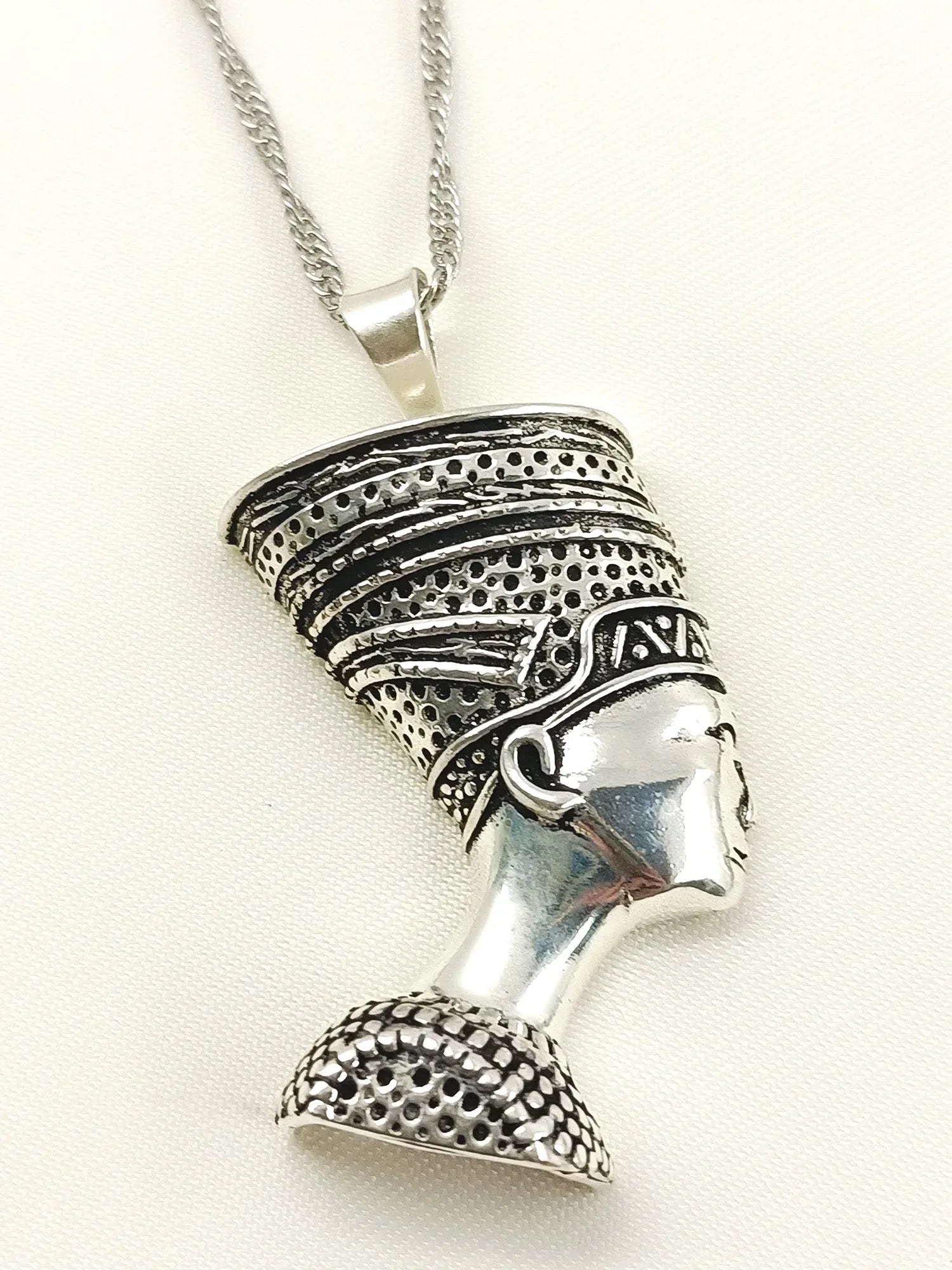 Chaitali Silver Western Neckpiece