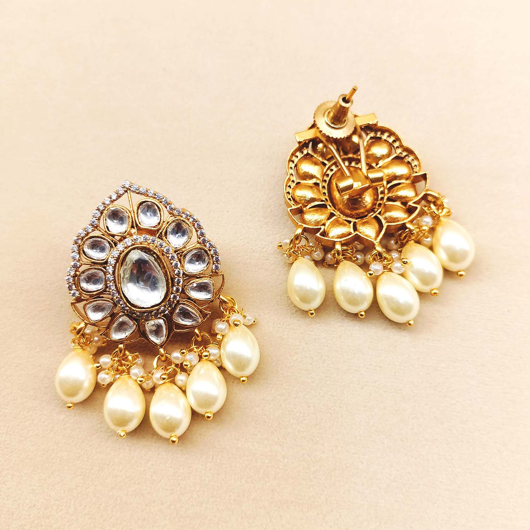 Kathyayani Off White Gold Plated Kundan Earrings