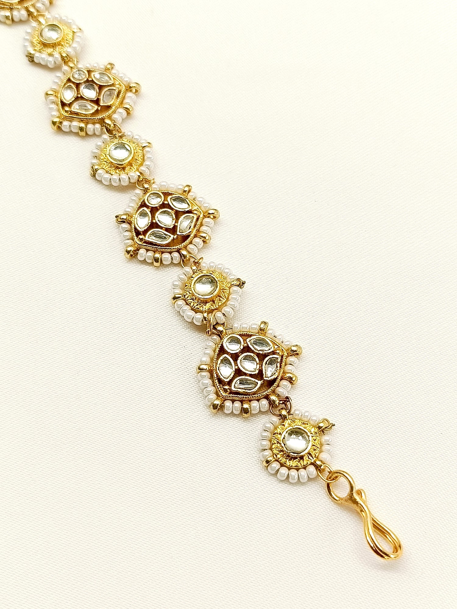 Oslo White Kundan Sheeshpatti