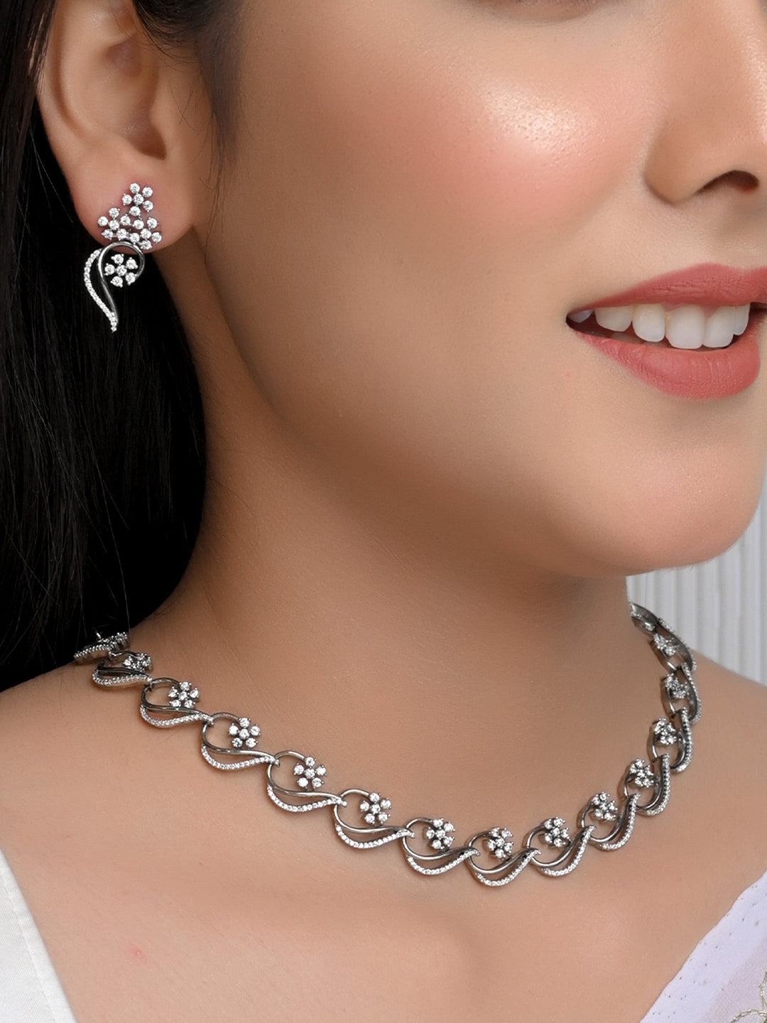 Maliha Rhodium Plated Victorian Necklace Set