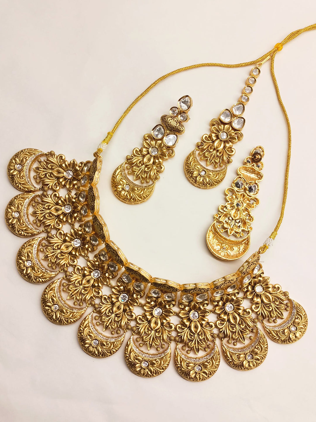 Aadarshini Semi Bridal Kundan Set