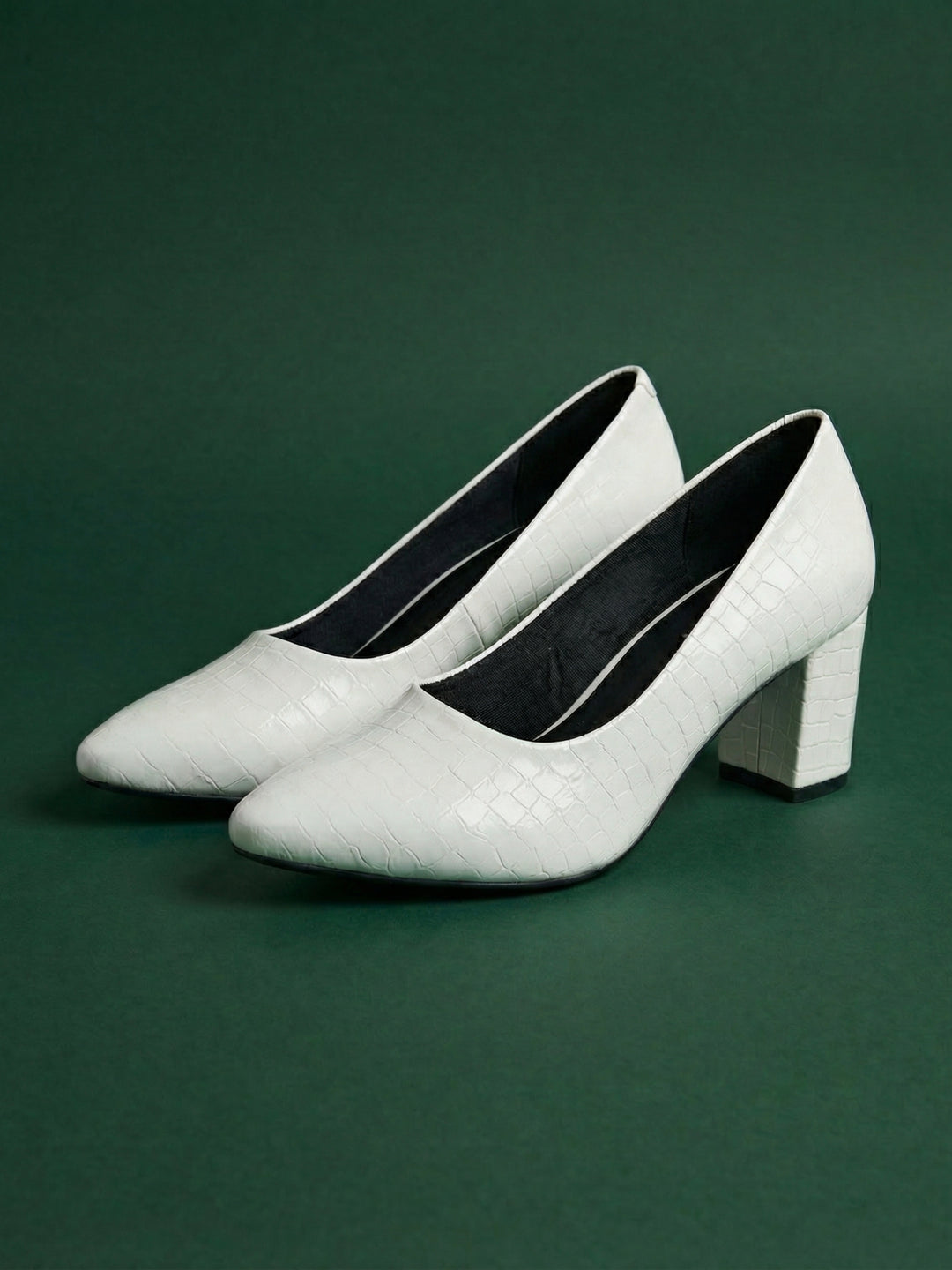 Vespara Heels
