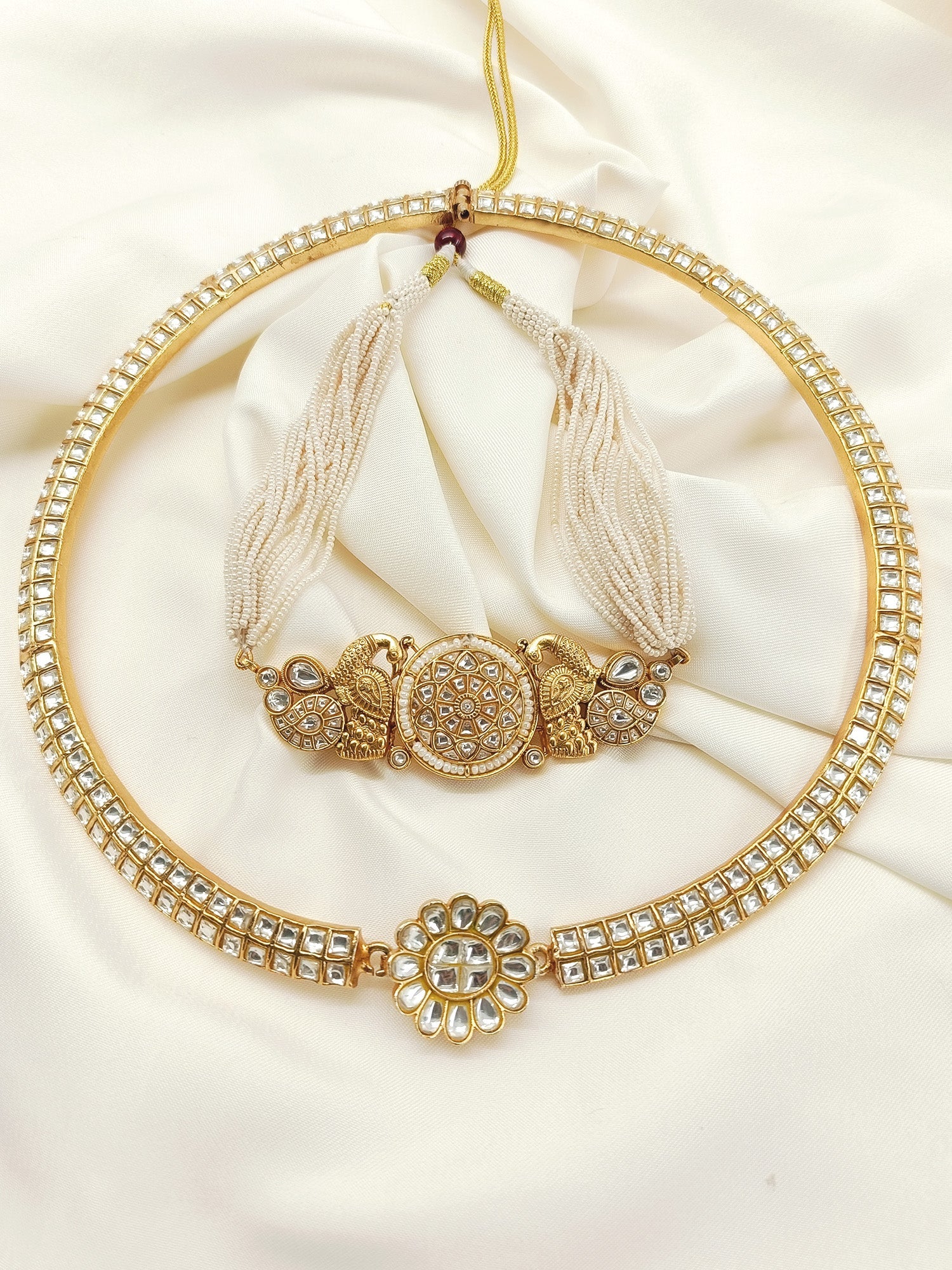 Samriddhi White Kundan Choker Set With Hasli