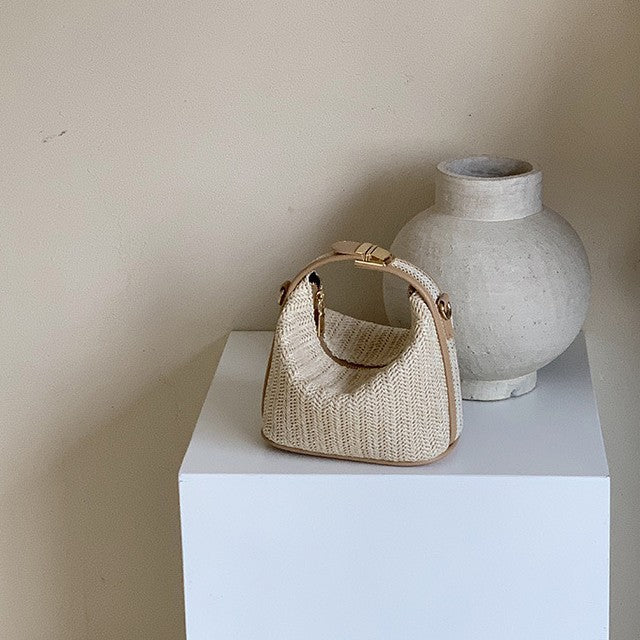 Women's Raffia Convertible Bowler — Summer Arc-Shoulder Bag with Artisan Woven Detailing
