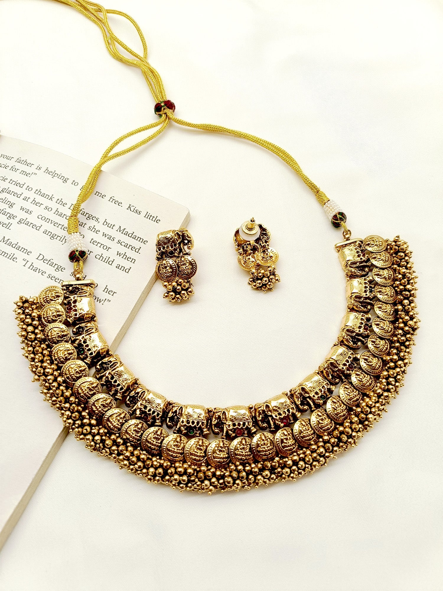 Janvi Plain Elephant Antique Temple Necklace Set - qivii