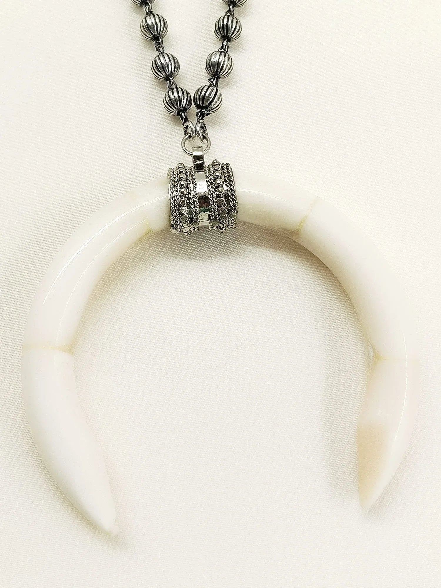Mackenzie White Bone Men's Neckpiece