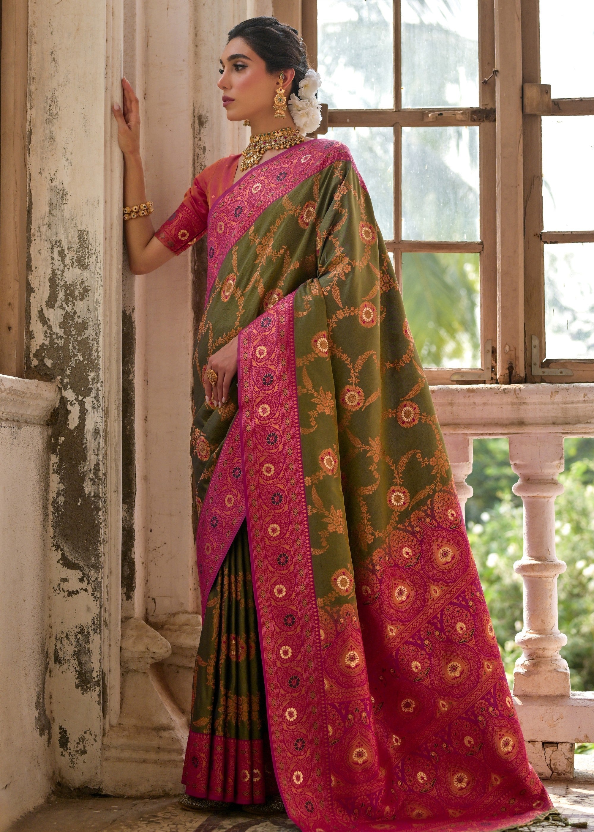 Mehendi Green All Over Flower Printed Zari Woven Banarasi Silk Saree With Contrast Pallu - qivii