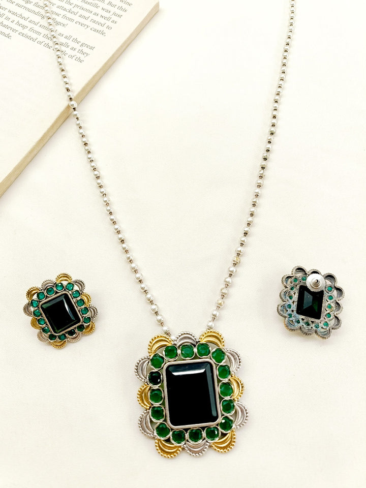 Ferris Green Oxidized Pendant Set