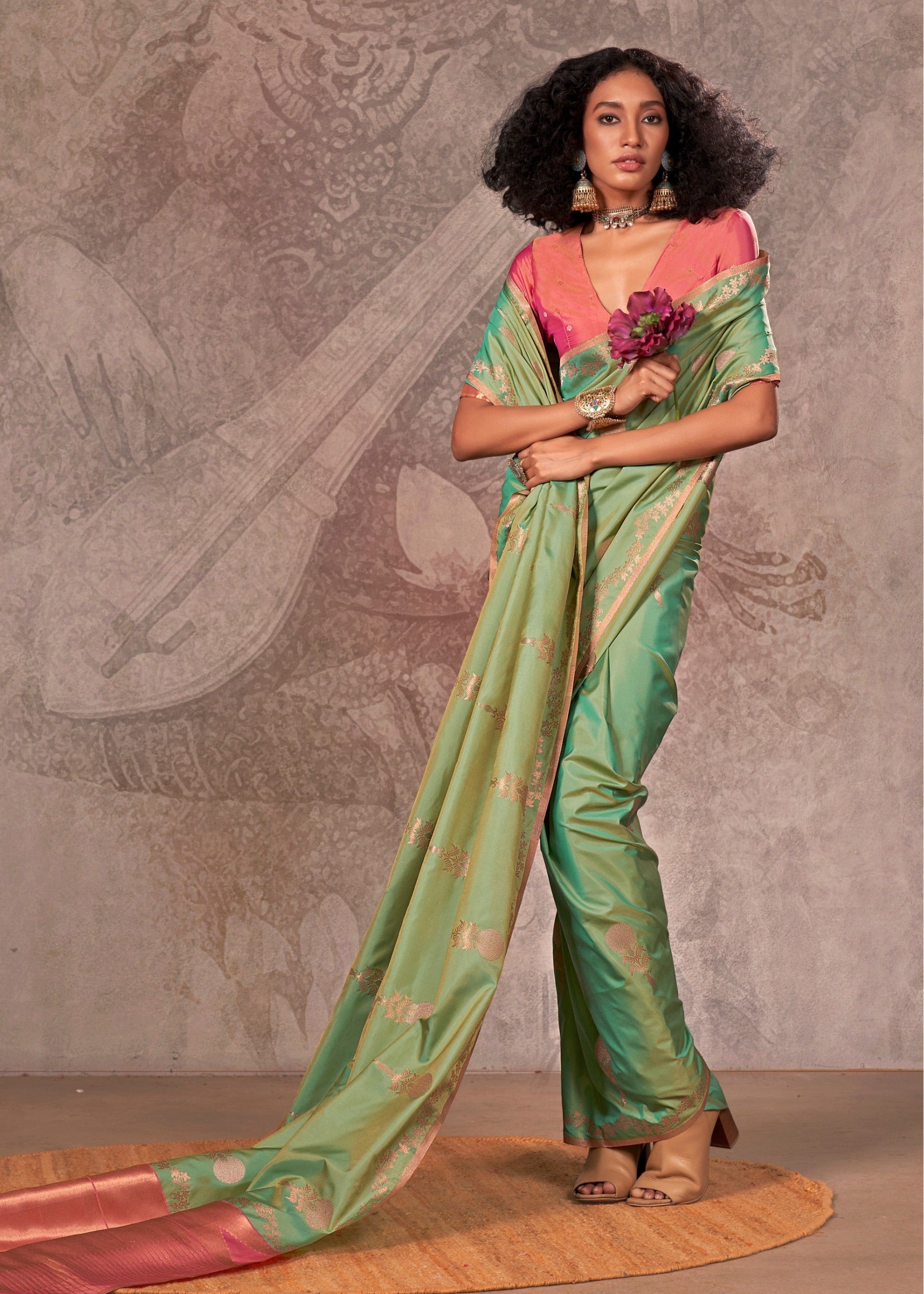 Persian Green Two Tone Handloom Weaving Silk Saree with Contrast Pallu - qivii