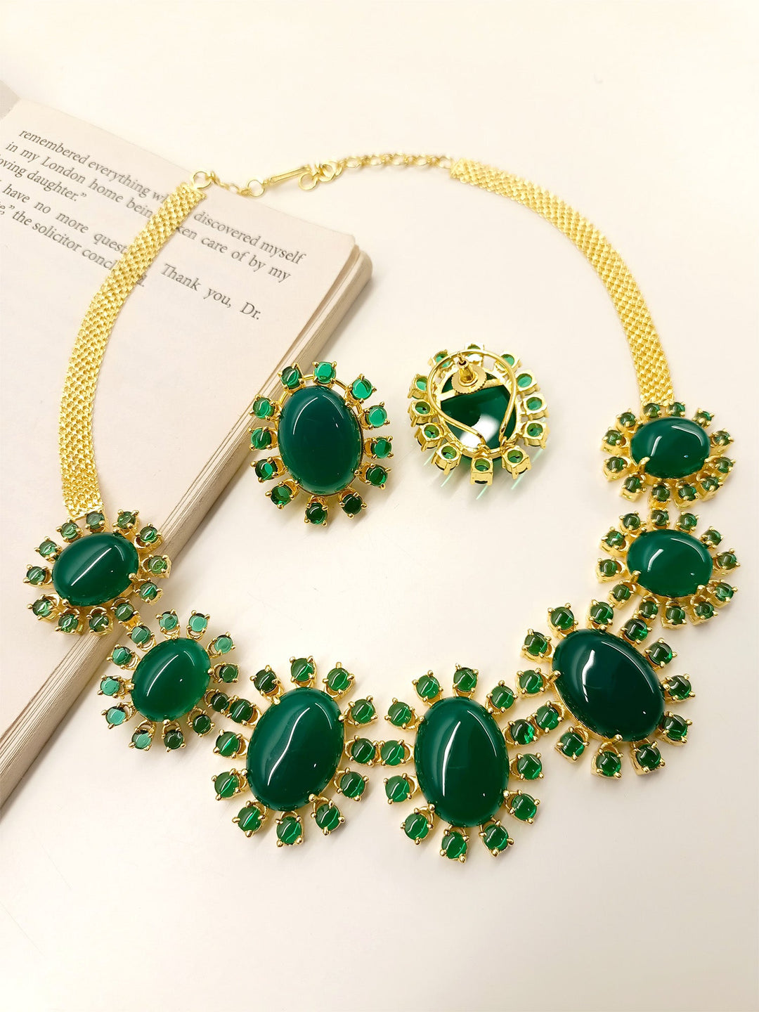 Aurora Green Natural Stone Necklace Set