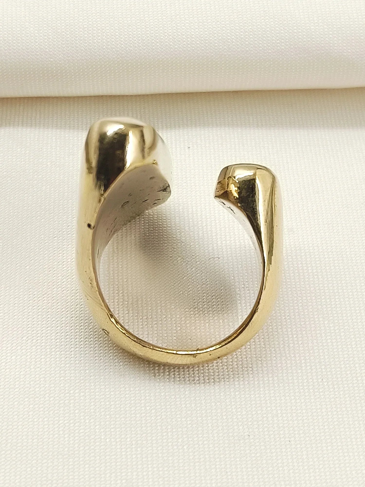 Sohaa Golden Western Finger Ring