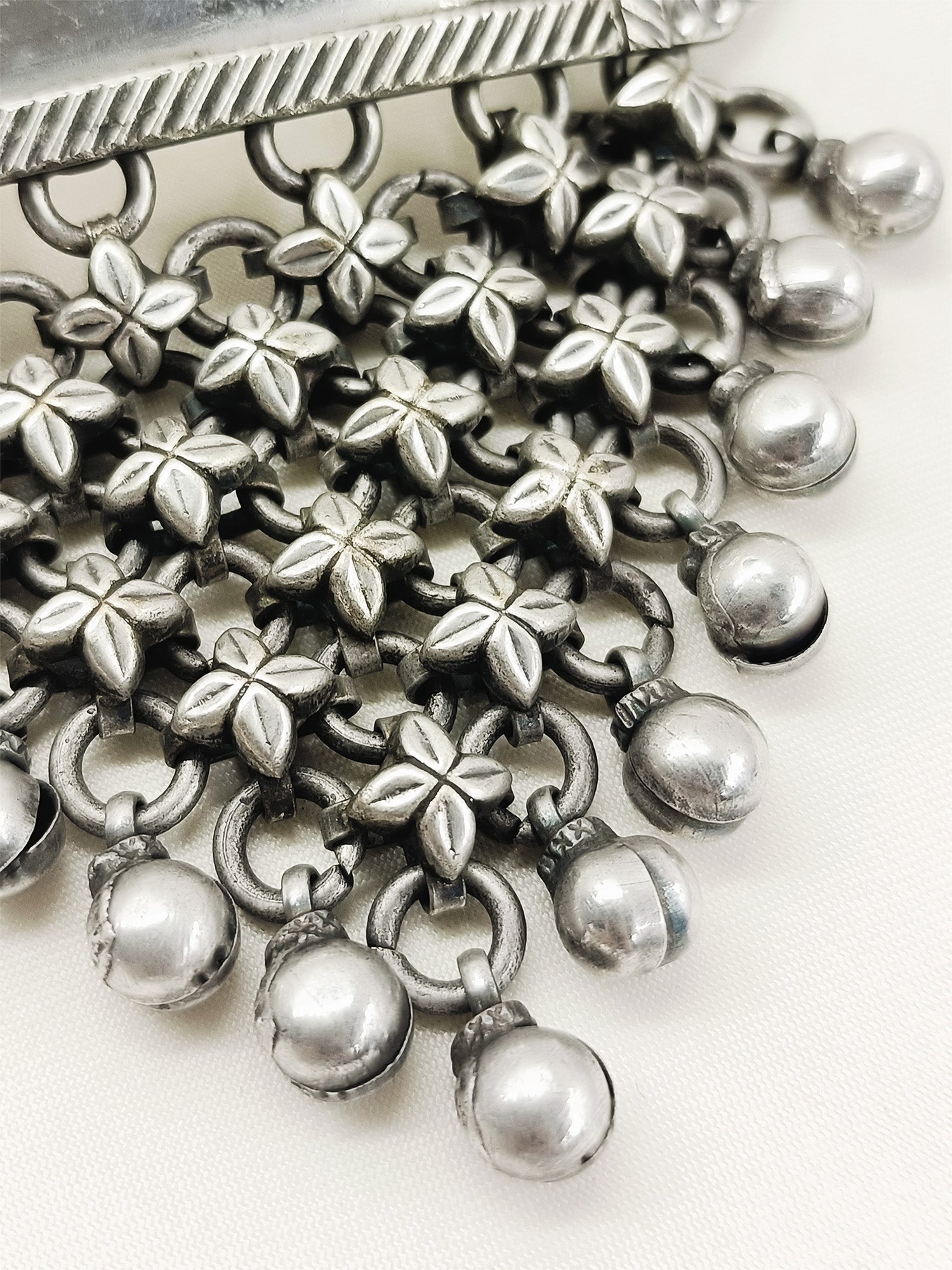 Indulekha Plain Oxidized Neckpiece