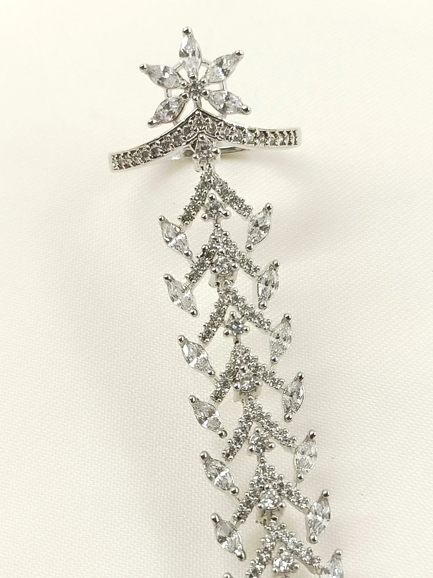 Shefali White American Diamond Hathphool