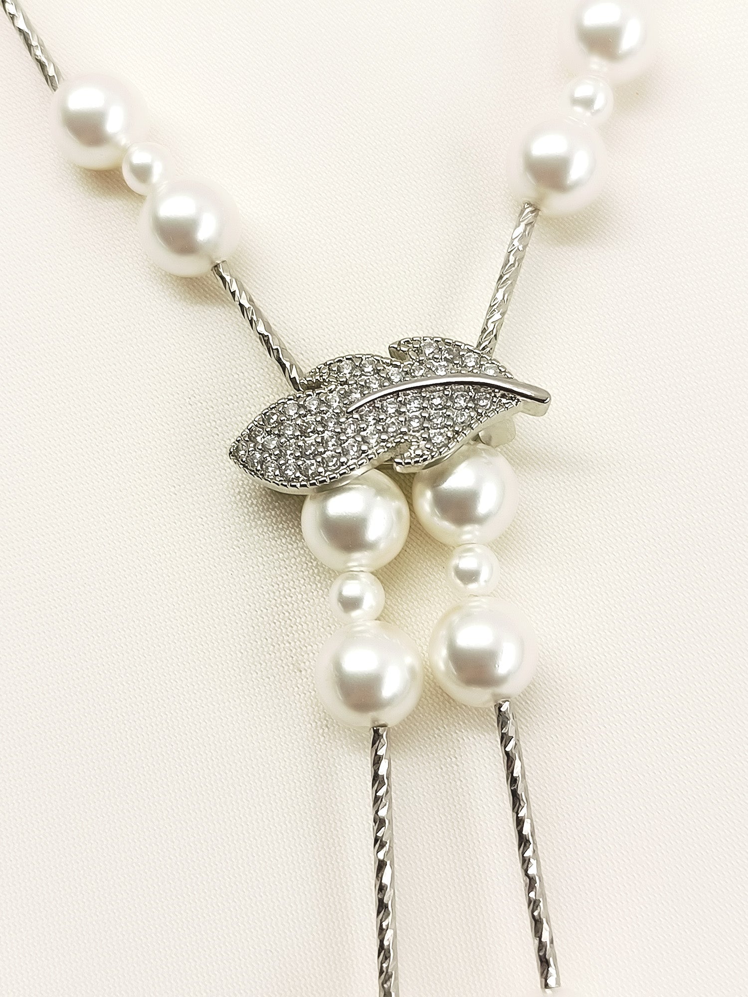 Janifer White Beads Neckpiece