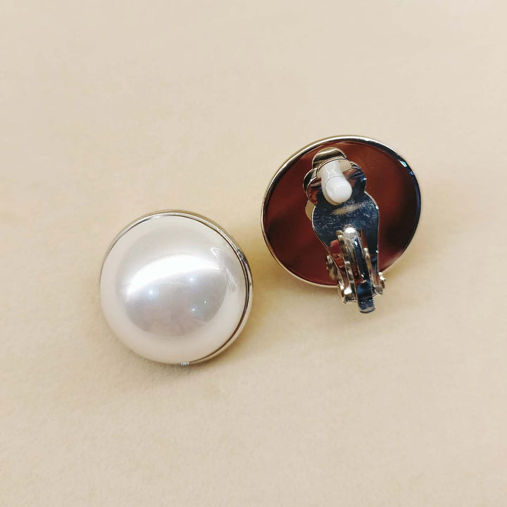 Mariah Pearl White Natural Pearl Stud