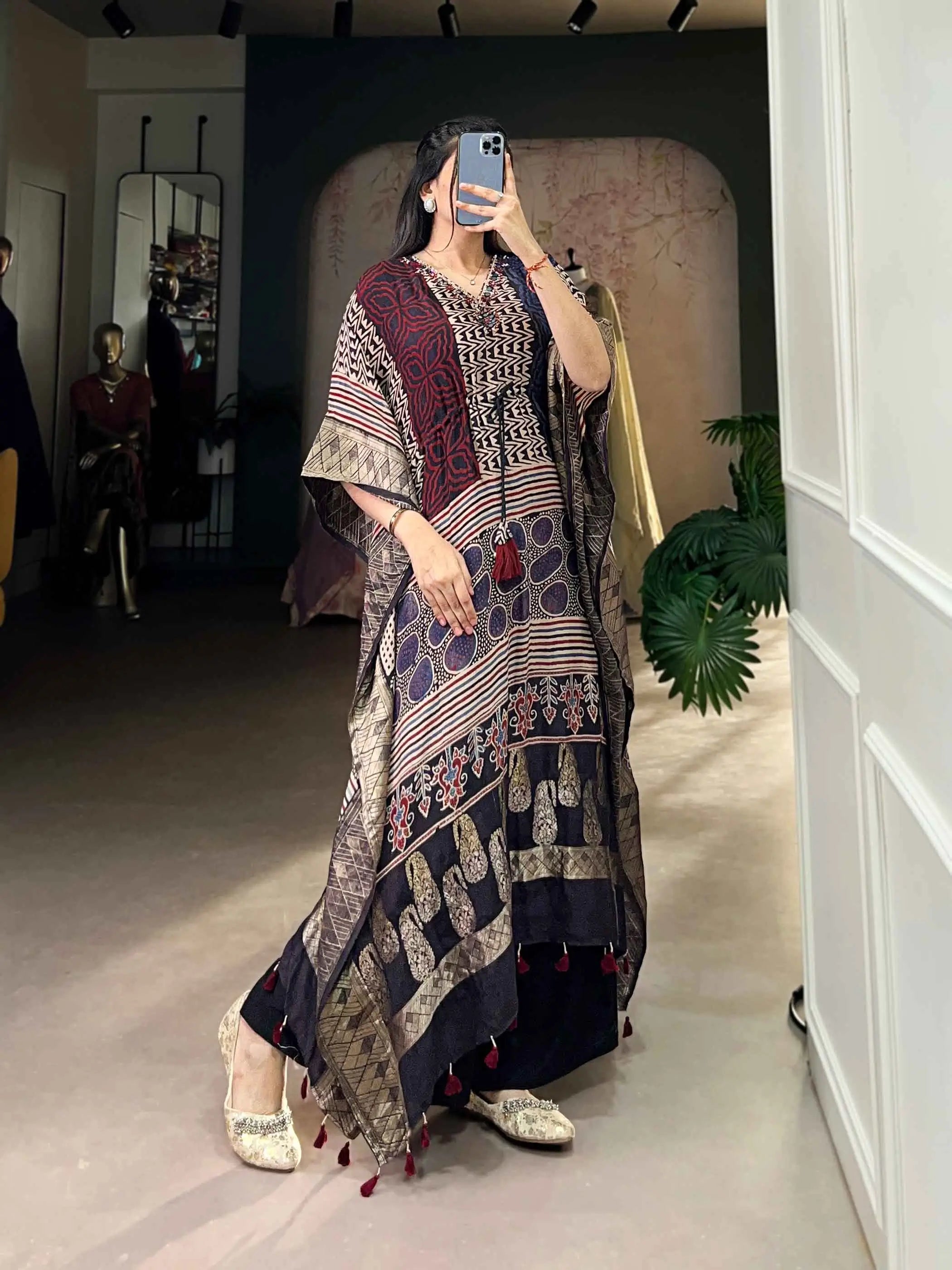 Multi Color Real Mirror Hand Work With Zari Border Kaftan - qivii