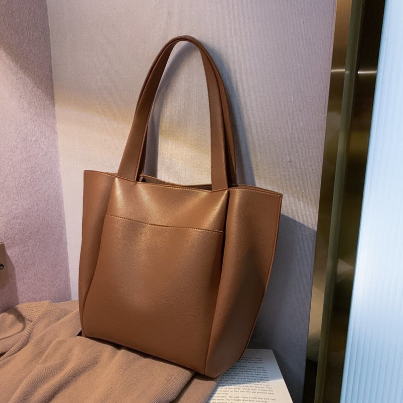 Galya | Tote Bag  - By Qivii