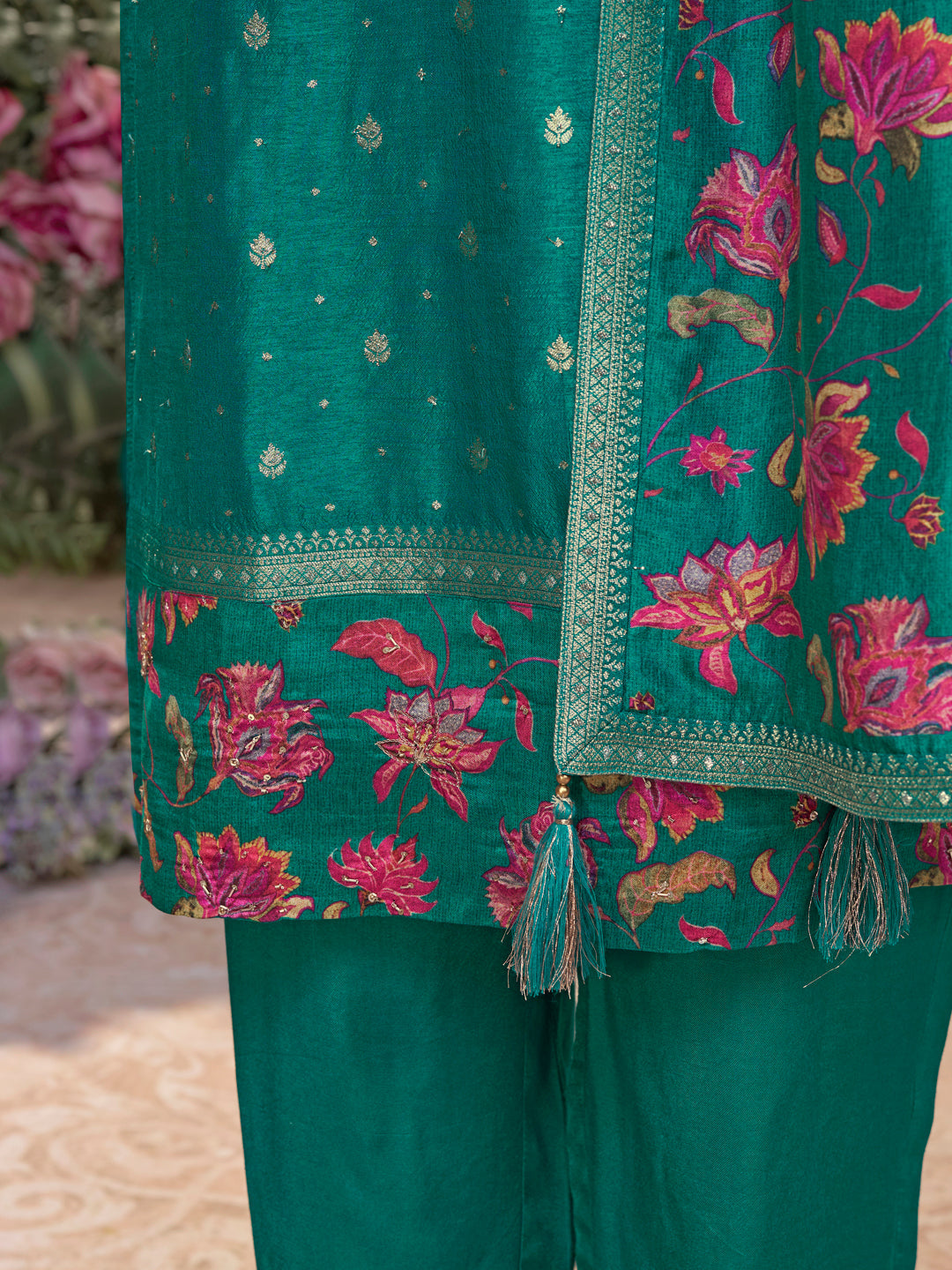 Green Dola Silk Kurta Set with Jacquard Work, Paired with a Dola Silk Digital Printed Dupatta