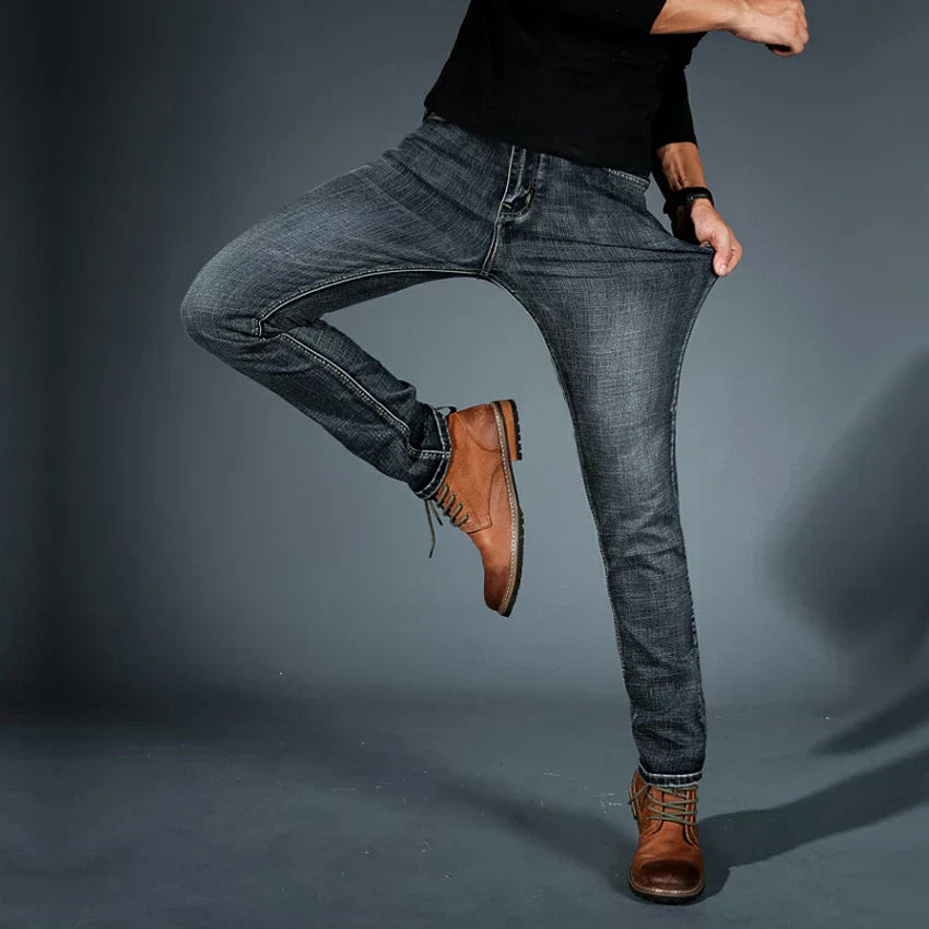 EERSTE KLAS JEANS MET ELASTIEK  - By Qivii