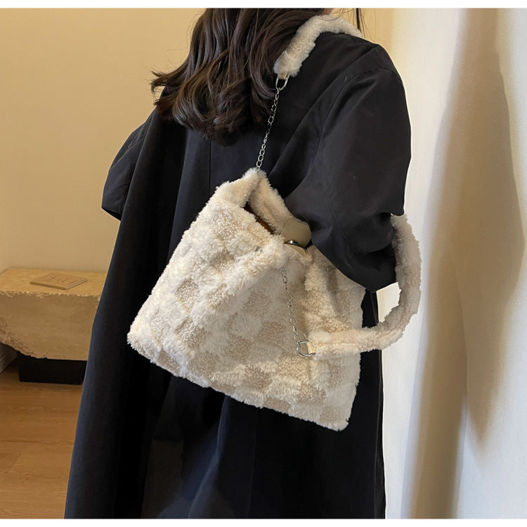 Women's Large-Capacity Plush Handbag | Trendy Quilted Chain Shoulder Bag with Patchwork Design
