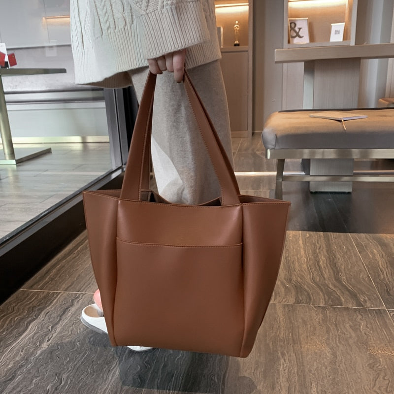 Galya | Tote Bag  - By Qivii