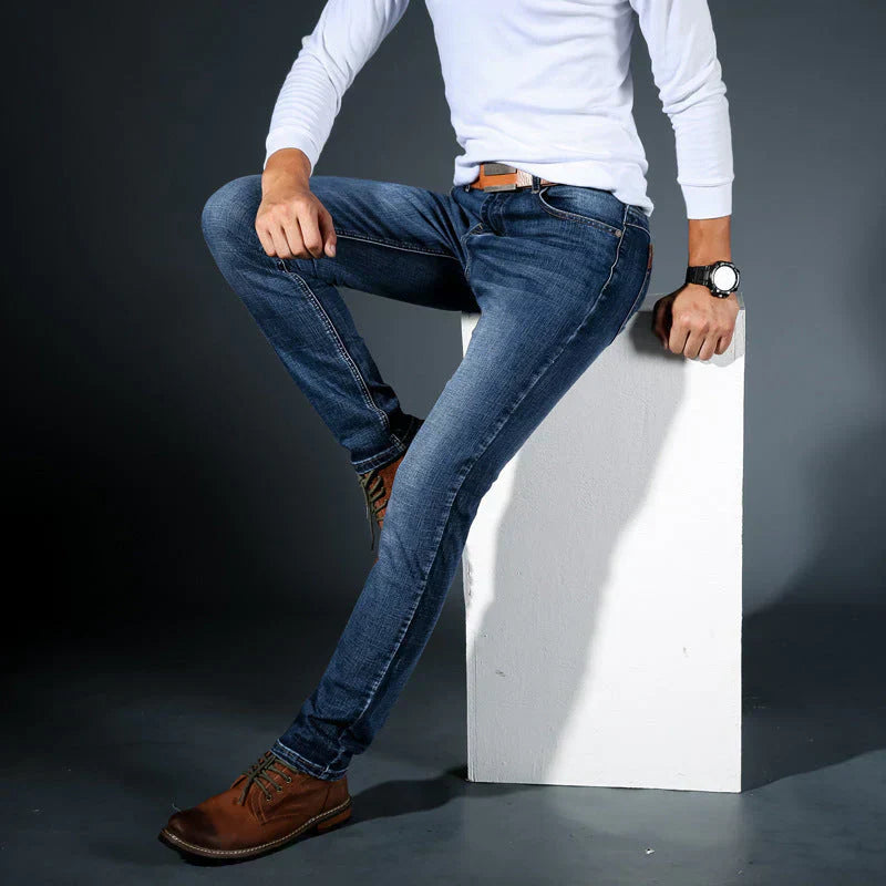 EERSTE KLAS JEANS MET ELASTIEK  - By Qivii