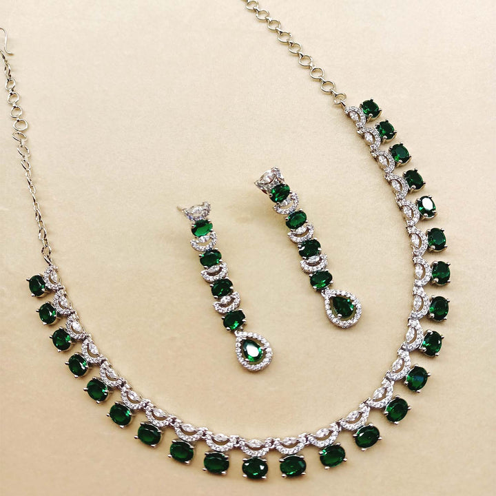 Iqra Diamonds Green Emerald Necklace Set