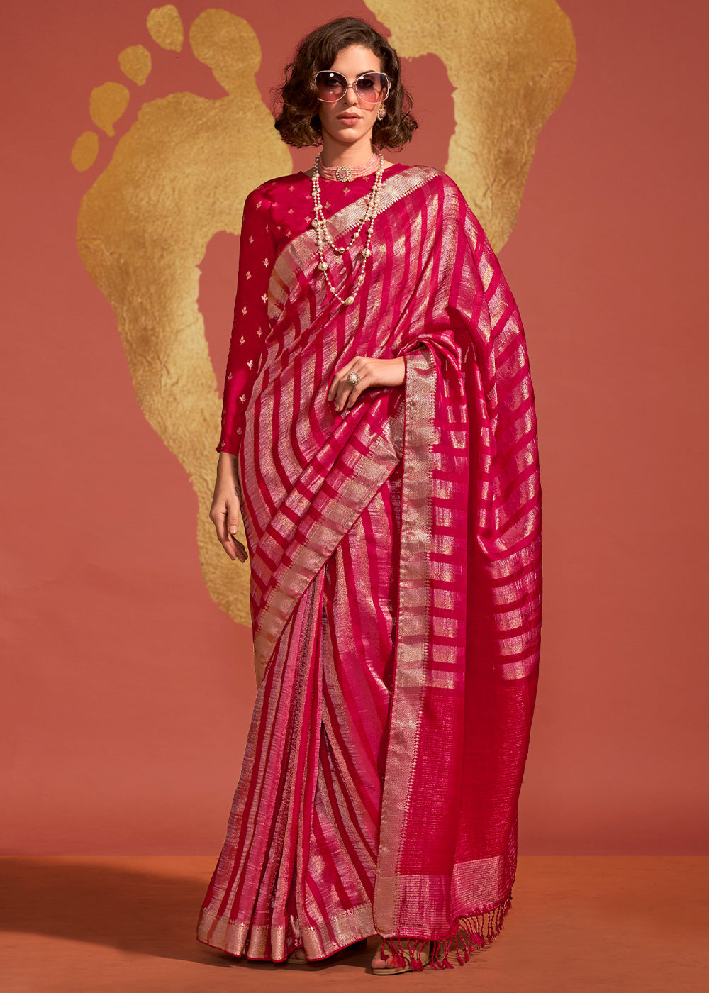 Magenta Pink Handwoven Viscose Designer Saree - qivii